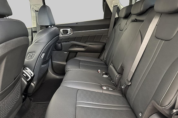 Kia Sorento 17 of 17
