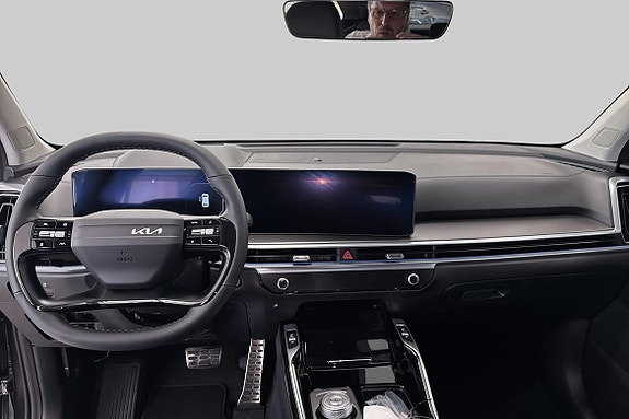 Kia Sorento 6 of 17