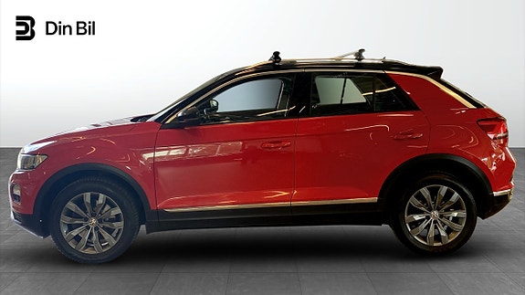 Volkswagen T-Roc 2 of 5
