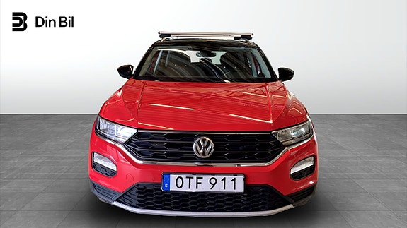 Volkswagen T-Roc 4 of 5
