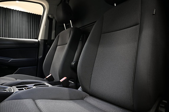 Volkswagen Caddy Maxi 27 of 30