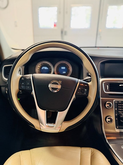 Volvo S60 16 of 21