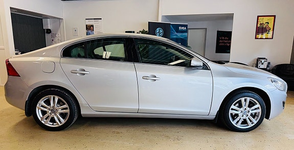 Volvo S60 9 of 21