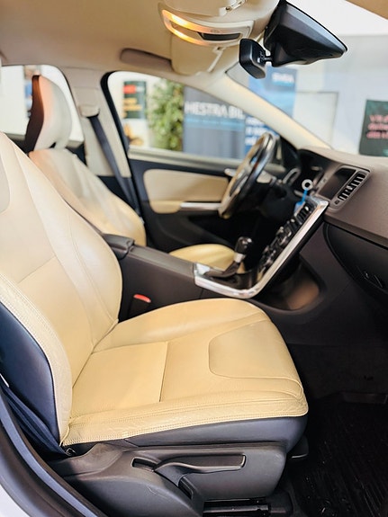 Volvo S60 20 of 21