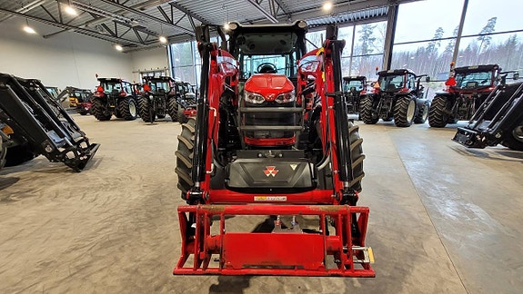 Massey Ferguson 5710M Dyna 4 / Lastare 4 of 12