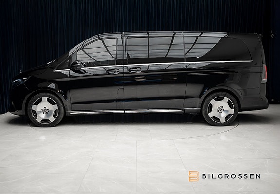 Mercedes-Benz V300 d 2 of 5