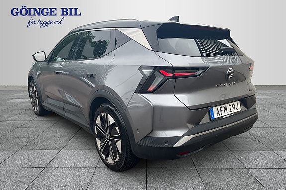Renault Scenic E-Tech 6 of 18