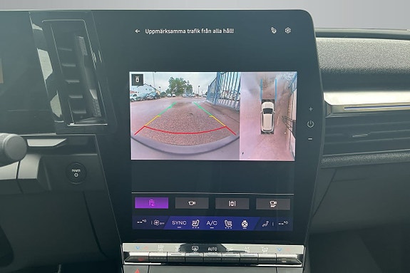 Renault Scenic E-Tech 13 of 18