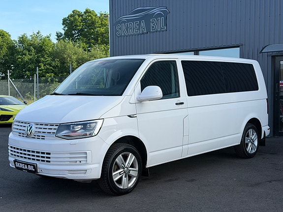 Volkswagen Caravelle 5 of 5
