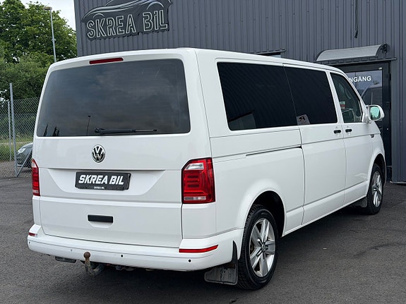 Volkswagen Caravelle 10 of 18