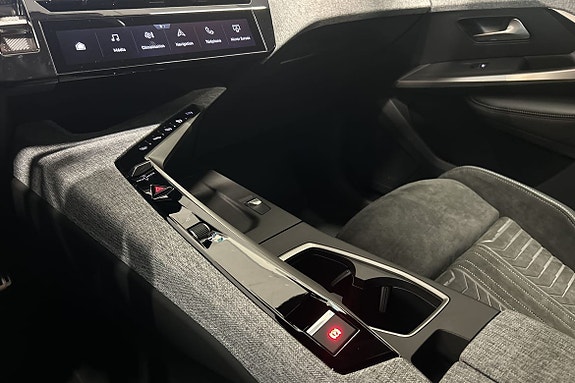Peugeot e-3008 19 of 19