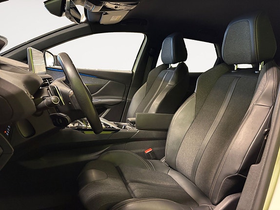 Peugeot 3008 8 of 24