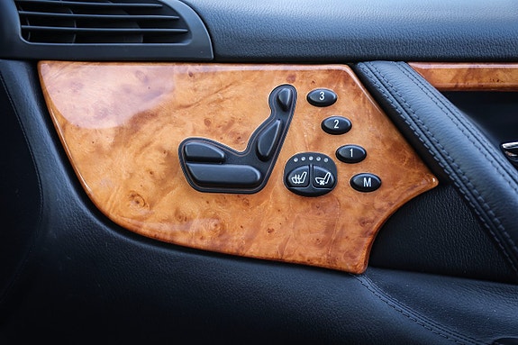 Mercedes-Benz CL500 21 of 22