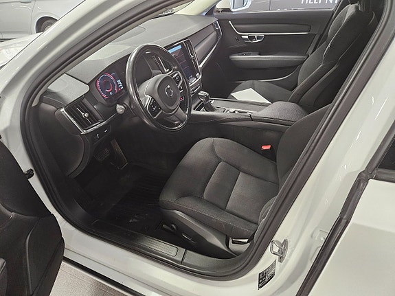 Volvo V90 6 of 9