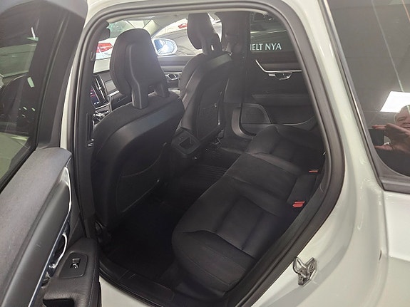 Volvo V90 7 of 9