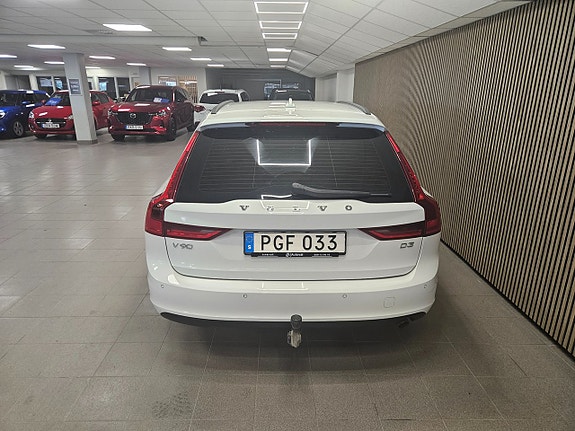 Volvo V90 4 of 9