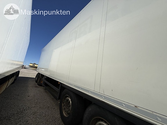 SCHMITZ CARGOBULL kyltrailer 11 of 27