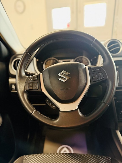Suzuki Vitara 17 of 22