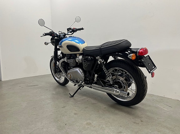 Triumph Bonneville T120 6 of 7