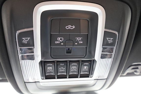 Dodge RAM 1500 18 of 24