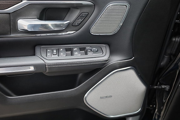 Dodge RAM 1500 23 of 24