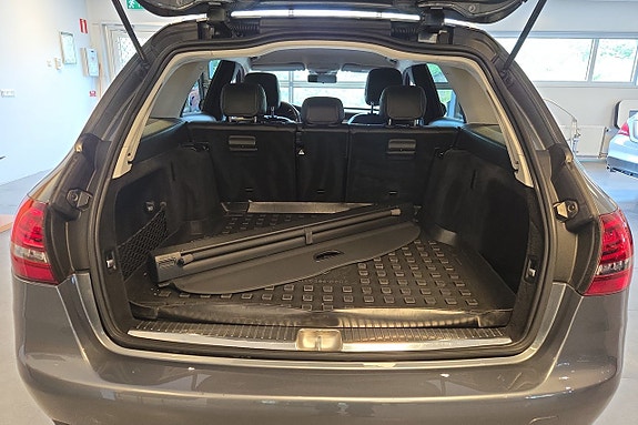 Mercedes-Benz C200 5 of 5