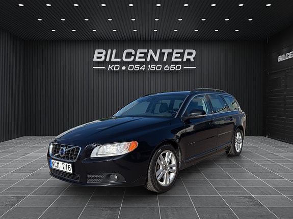 Volvo V70 3 of 5