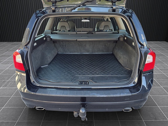 Volvo V70 9 of 19