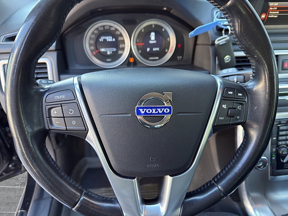 Volvo V70 15 of 19