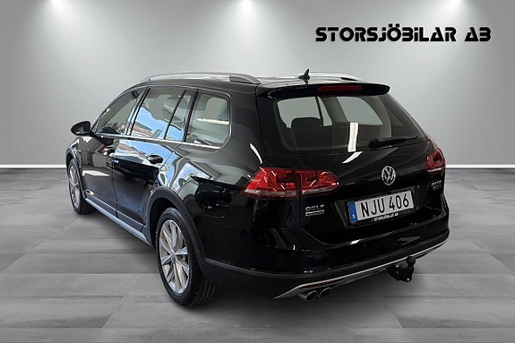Volkswagen Golf Alltrack 5 of 19