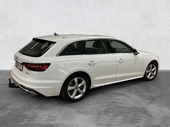 Audi A4 5 of 19
