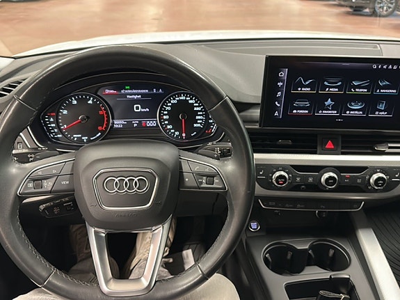 Audi A4 12 of 19