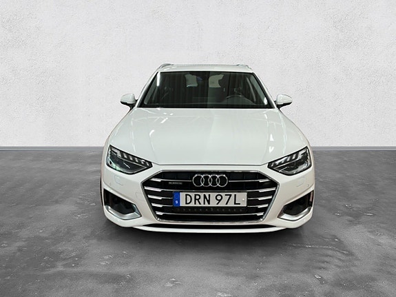 Audi A4 8 of 19