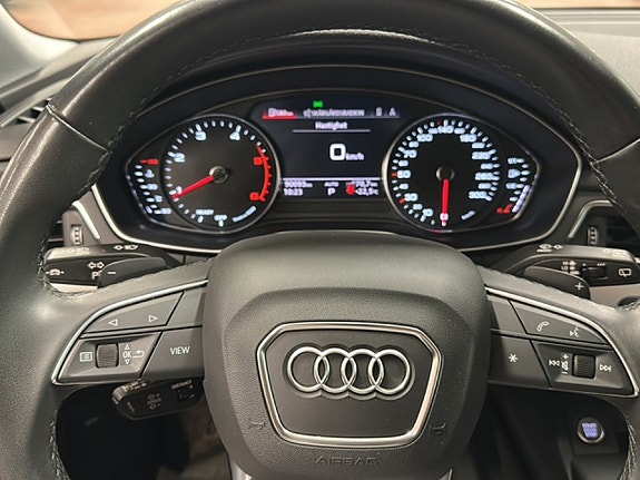 Audi A4 14 of 19