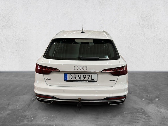 Audi A4 4 of 19