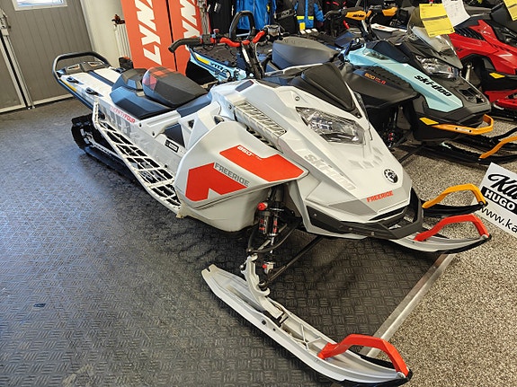 Ski-Doo Freeride 850 E-TEC 154" Endast 310 mil Elstart Momsad 2 of 6