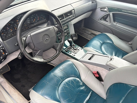 Mercedes-Benz SL500 5 of 5