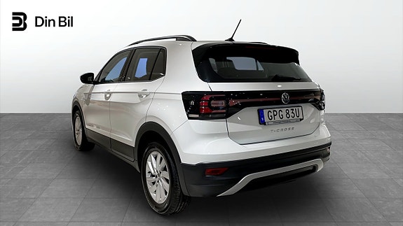 Volkswagen T-Cross 3 of 5