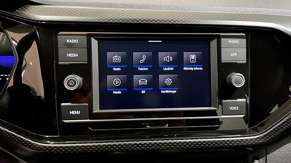 Volkswagen T-Cross 9 of 12