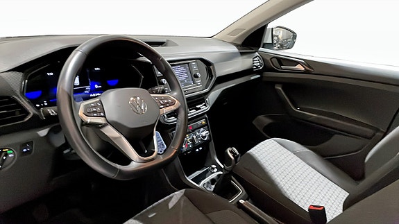 Volkswagen T-Cross 7 of 12