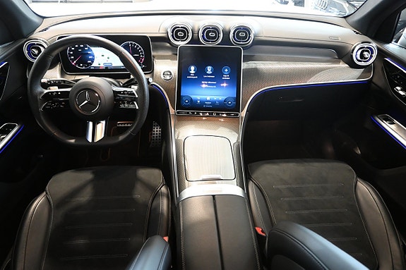 Mercedes-Benz GLC300 e 9 of 22