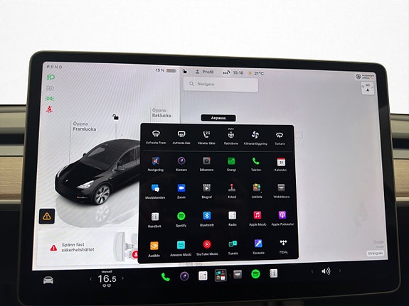 Tesla Model Y 22 of 30