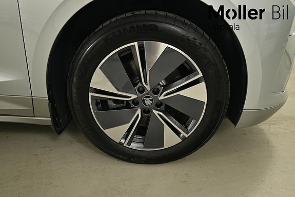 Skoda Enyaq 3 of 5