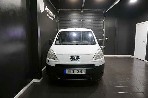 Peugeot Partner 2 of 5