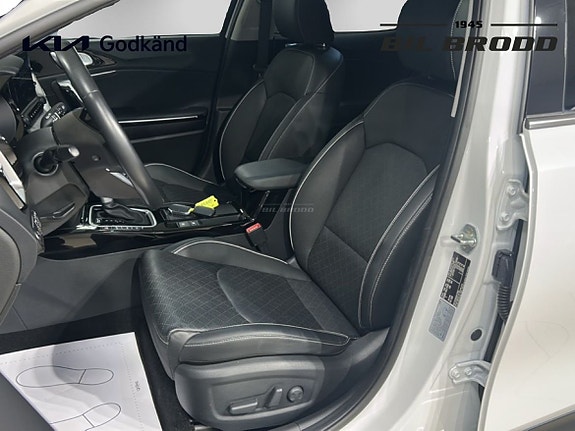 Kia XCeed 8 of 15
