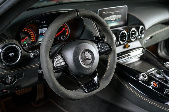 Mercedes-Benz AMG GT R 11 of 13