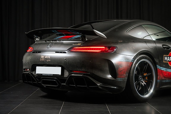 Mercedes-Benz AMG GT R 7 of 13
