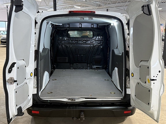 Ford Transit Connect 4 of 5