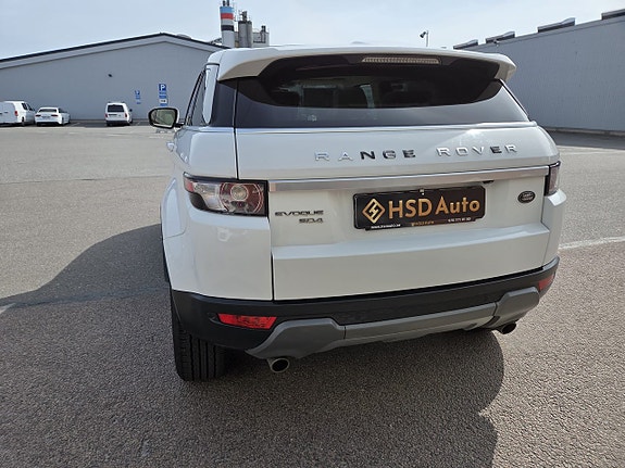 Land Rover Range Rover Evoque 8 of 15