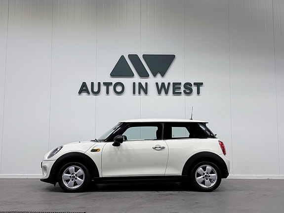 MINI One 3 of 5